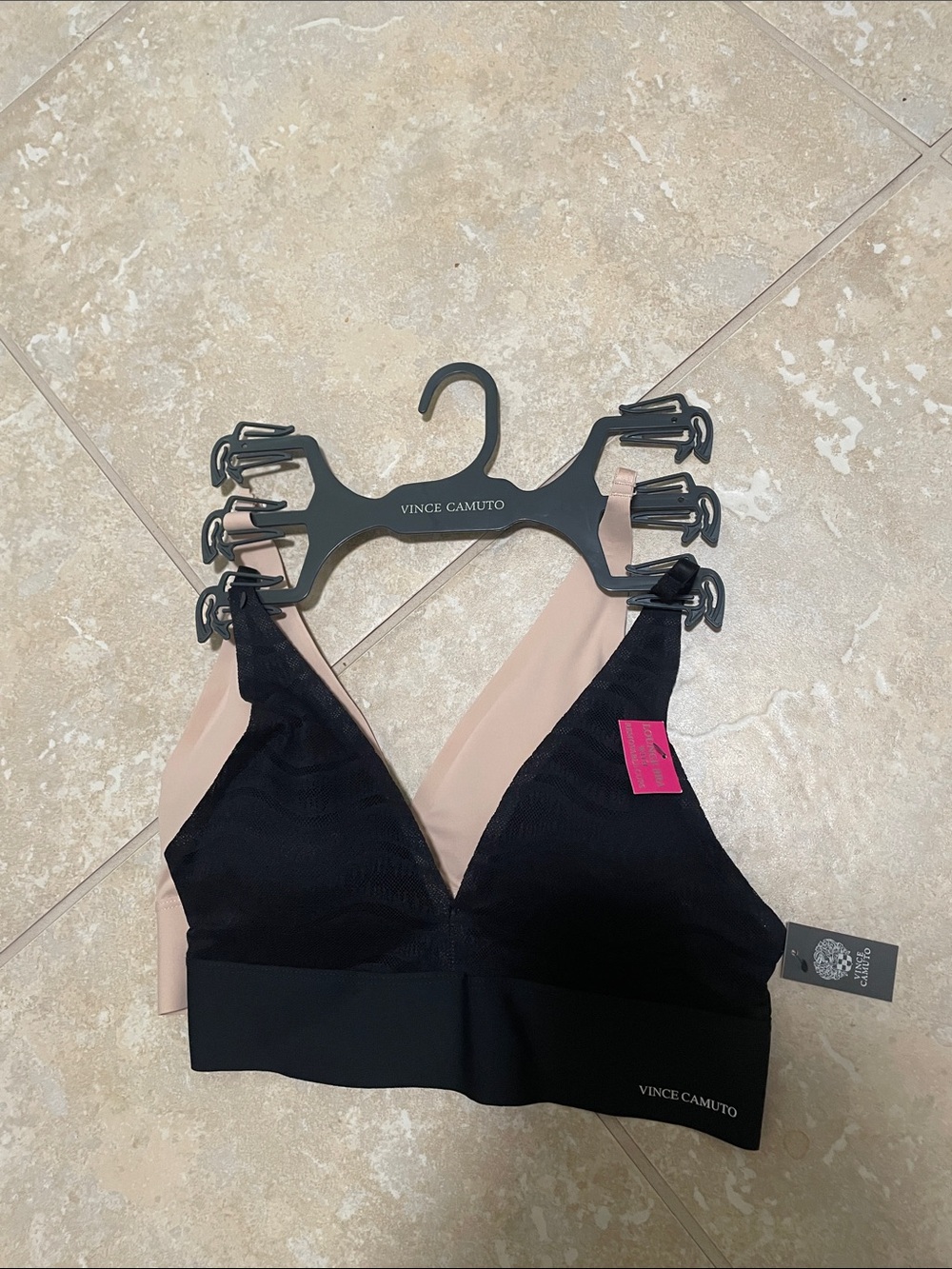 NWT 2 piece seamless lounge bras removable cups Vince camuto